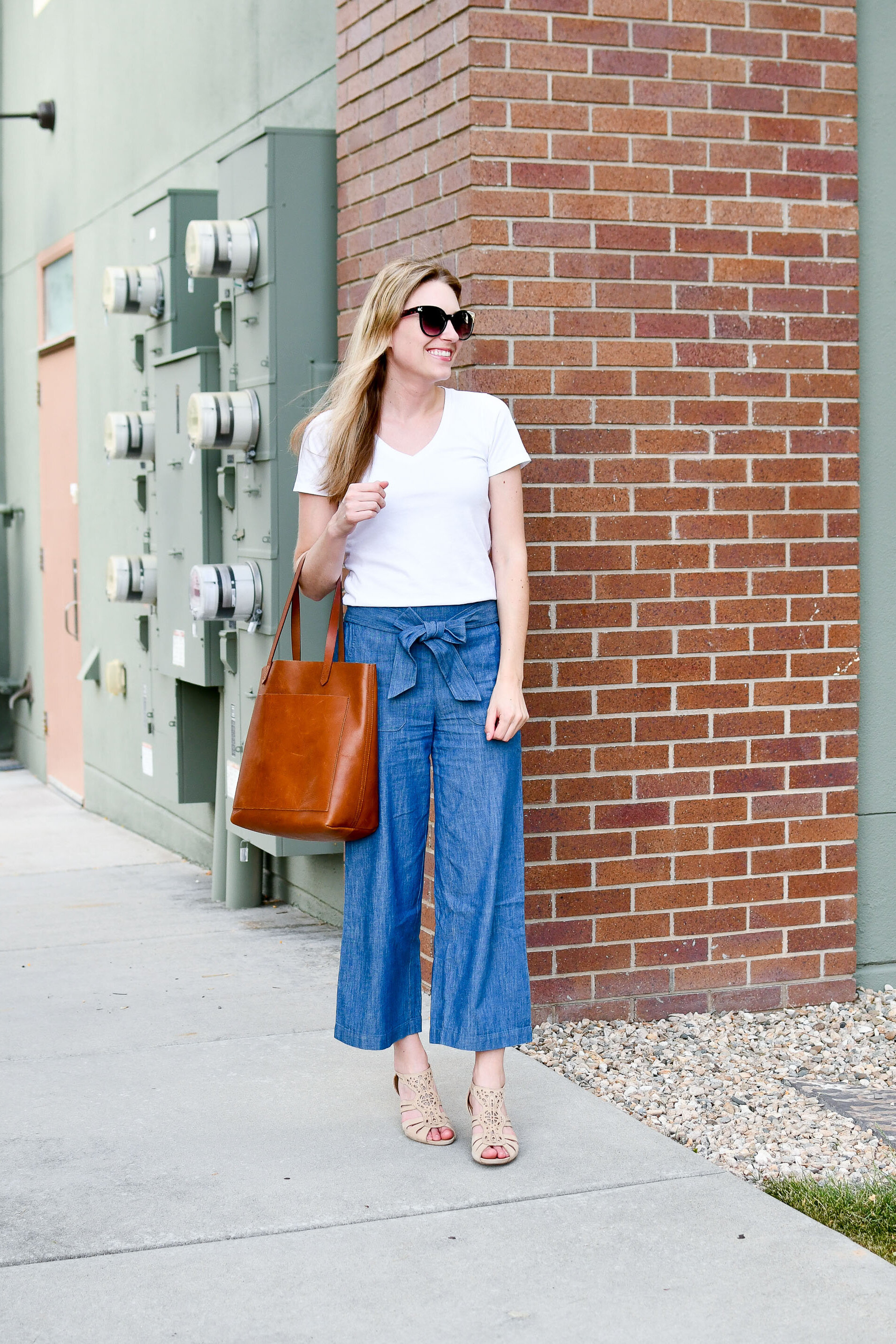Madewell the medium transport tote outlet